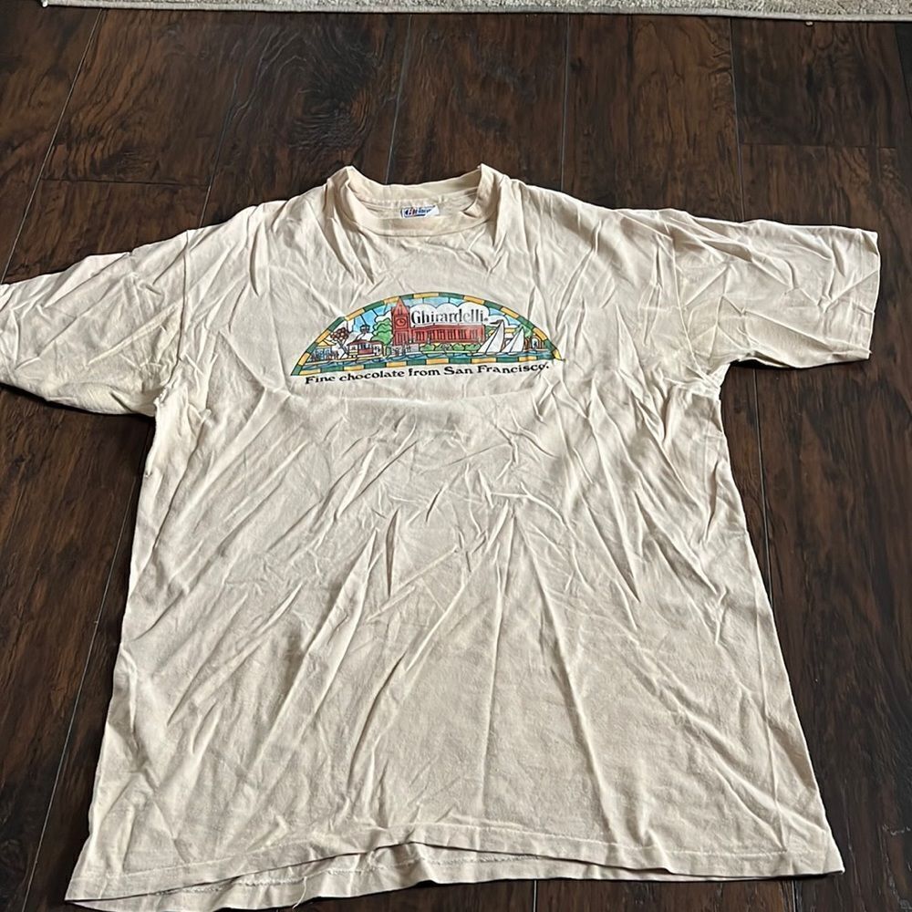 Vtg Ghirardelli Chocolate Parrot TShirt size XL Hanes beefy tag single stitch